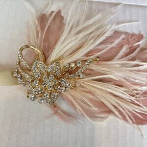 Unique Vintage Flapper 20s Headpiece Pink with Ostrich Feathers Rhinestones NWT
